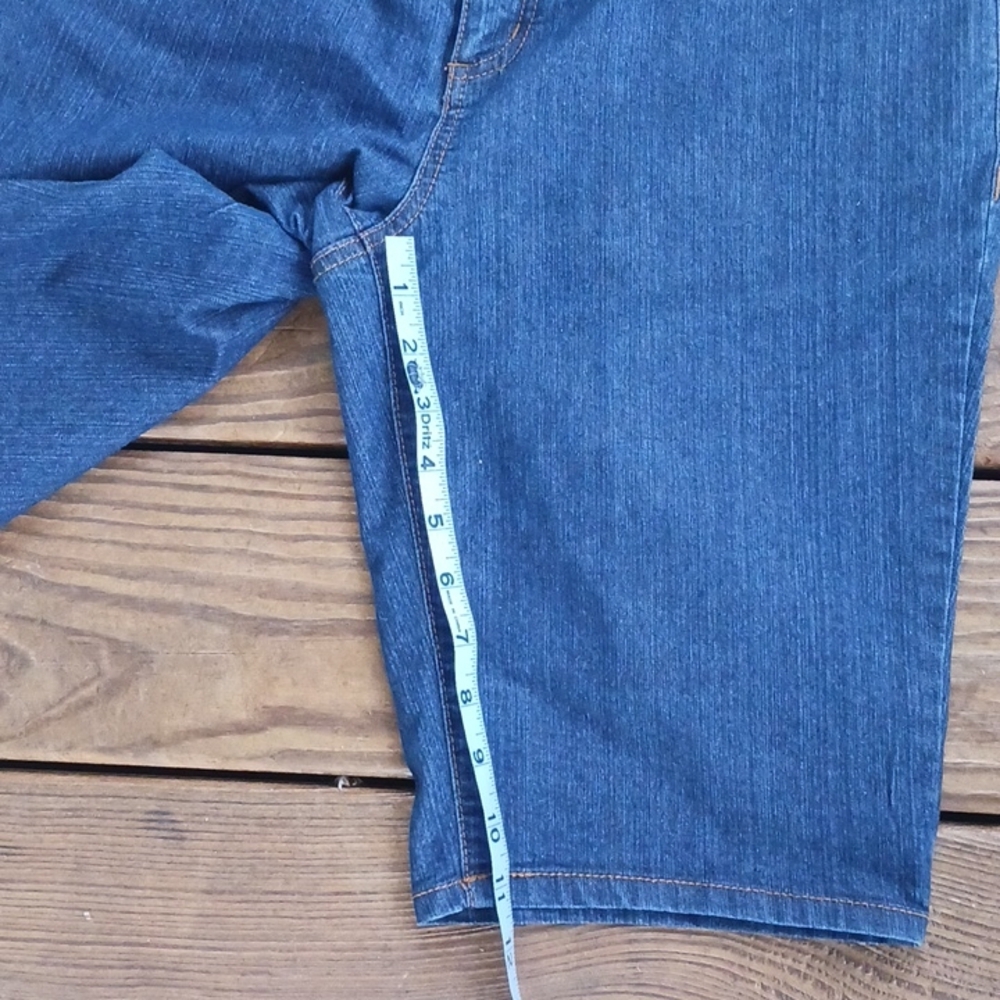 Faded Glory women's Bermuda jean shorts size 10 - Picture 5 of 7